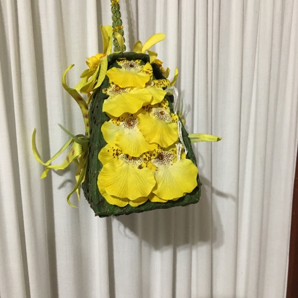 Women’s couture handbag - Picture 2 of 6